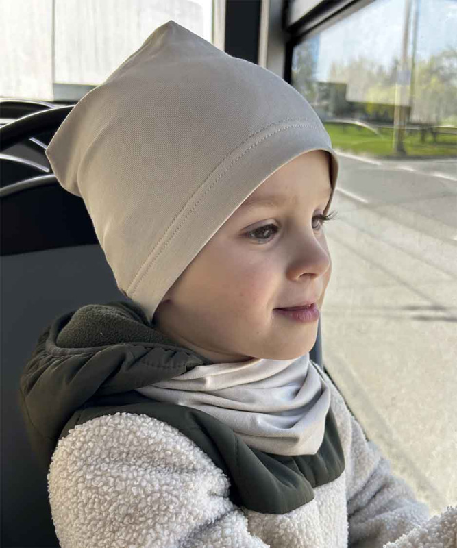 Bavlnená detská čiapka jednovrstvová BySues - PIESKOVÁ. 3