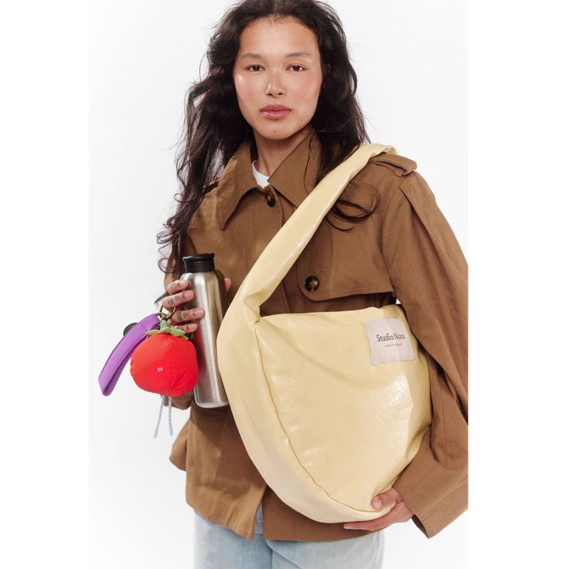 STUDIO NOOS - Leather Cross Body Bag | Butter Yellow 7