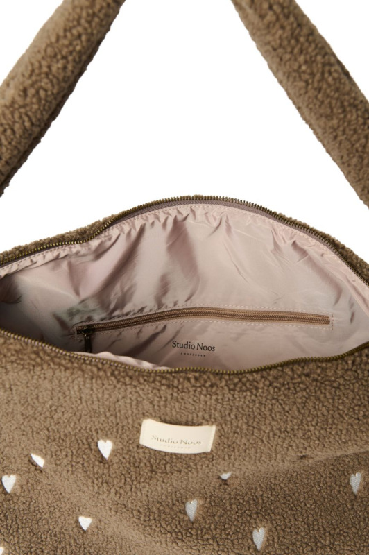 STUDIO NOOS - Teddy Cross Body Bag | Brown Hearts 6