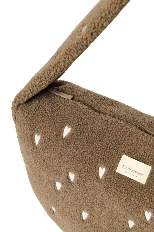 STUDIO NOOS - Teddy Cross Body Bag | Brown Hearts 4