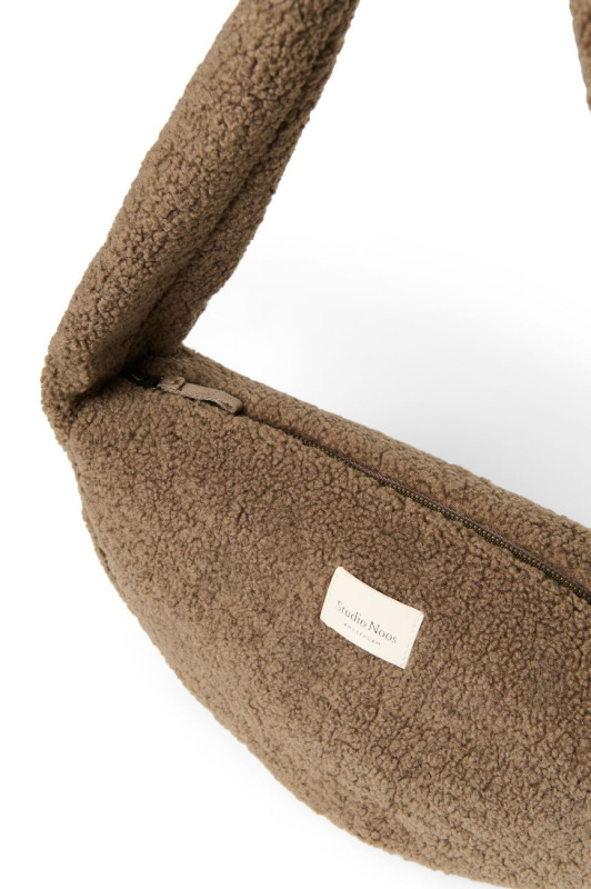 STUDIO NOOS - Teddy Mini Cross Body Bag | Brown 3