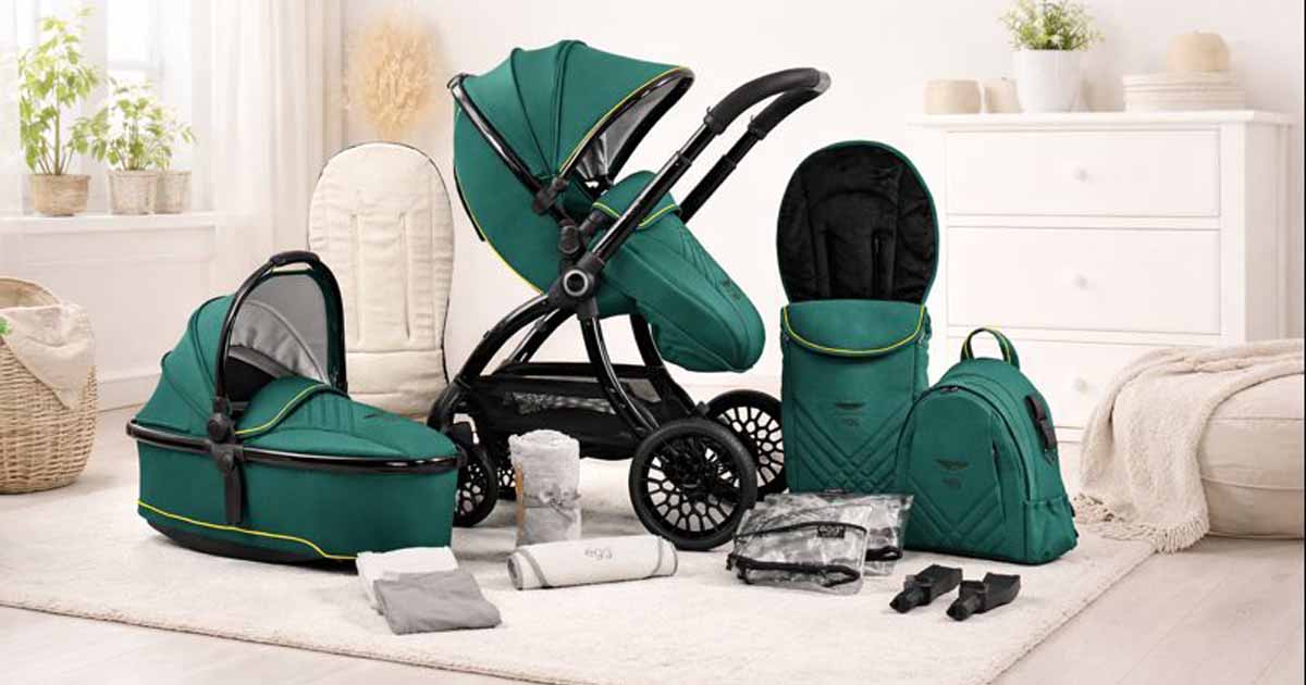 Kombinovaný detský kočík v britskej zelenej farbe Aston Martin s hlbokou vaničkou, športovým sedadlom a doplnkami v elegantnom interiéri.