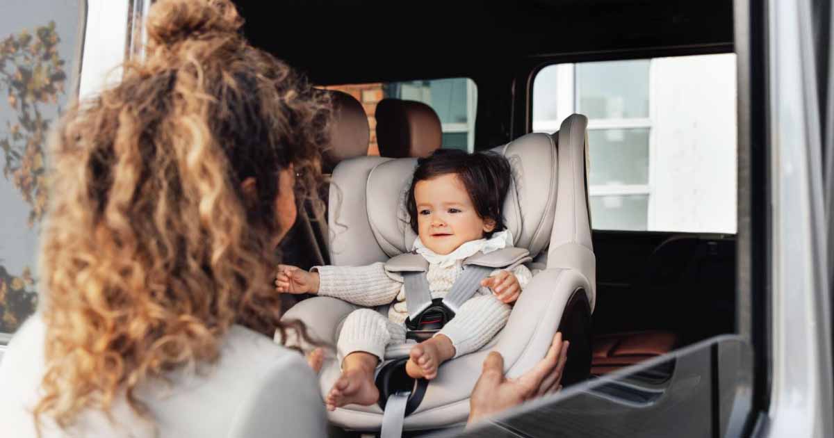 otočná autosedačka od 6 mesiacov do 4 rokov