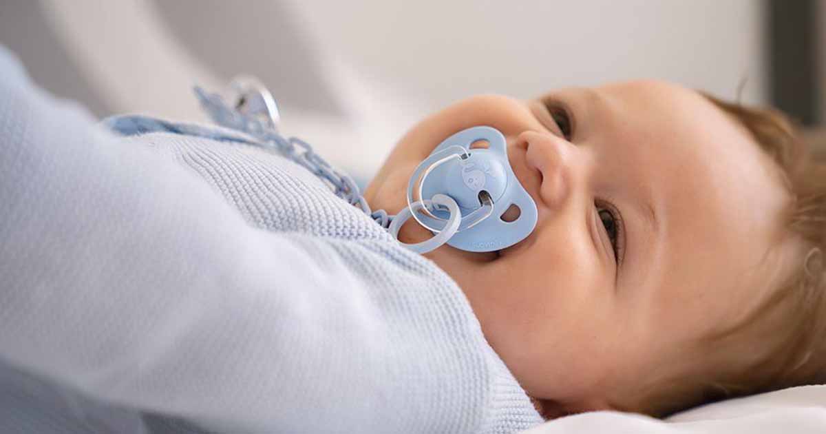 Zrezané anatomické cumlíky pre bábätka