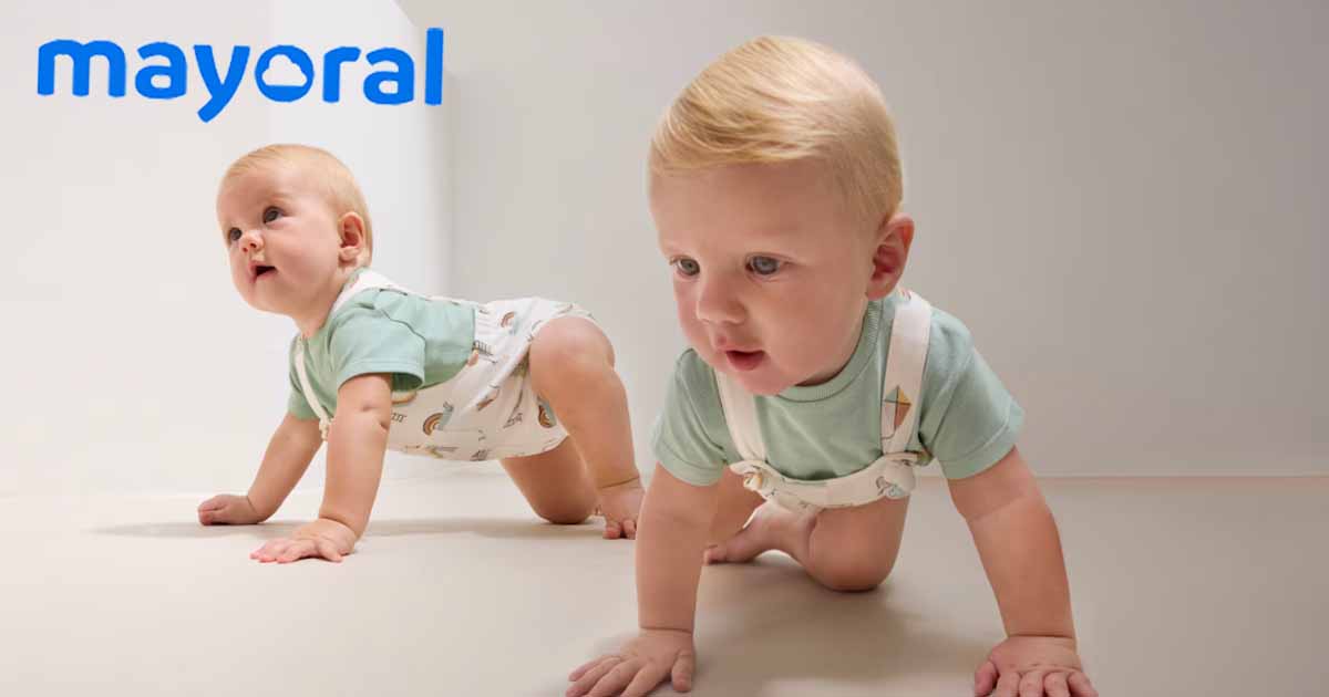 Detské oblečenie pre bábätká Mayoral – chlapček v letnom outfite, plazenie v pohodlnom bavlnenom oblečení