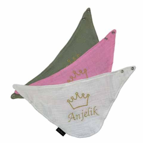 Podbradníky pre deti s vlastvnou výšivkou BySues