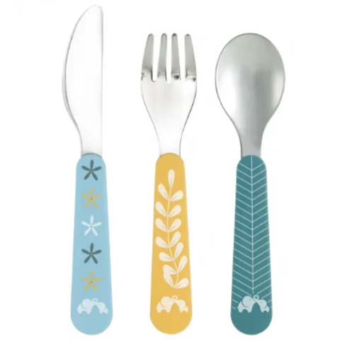 Príbory a lyžičky pre kŕmenie detí