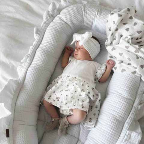 Hniezdo pre bábätko do postieľky