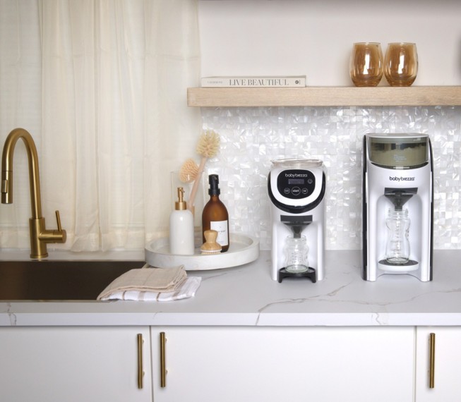 Baby Brezza Formula Pro Advanced na automatickú prípravu dojčenského mlieka