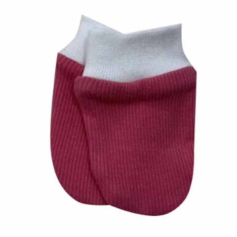 Rukavičky pre novorodencov